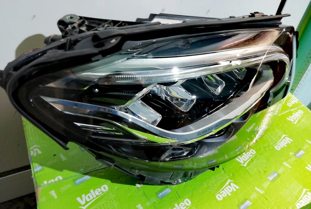 Фар Фарове за Мерцедес Ц205 /Mercedes C-класа W205 Facelift - LED HIGH