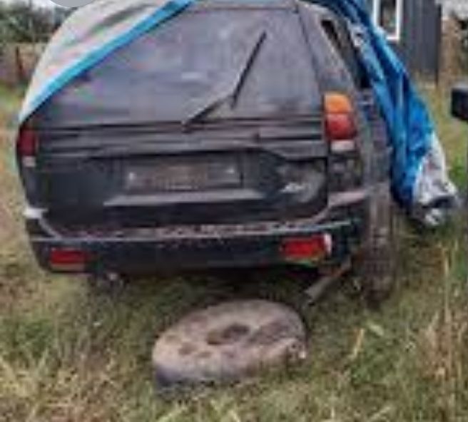 Монтеро спорт в аварином состоянии