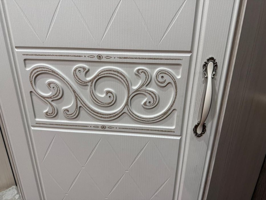 Продам прихожую.