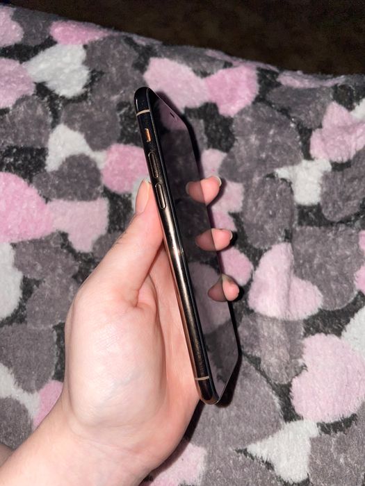 Продам iphone 11 pro