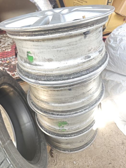 Продам шины вместе с диском