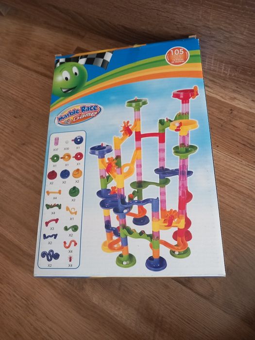 Занимателни пързалка, конструктор.