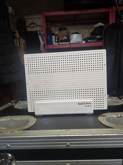FRITZ!Box 6591 Cable (Ediție Vodafone) - Deblocat