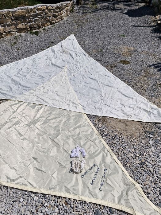 Тенти,триъгълни с обтегачи и въжета