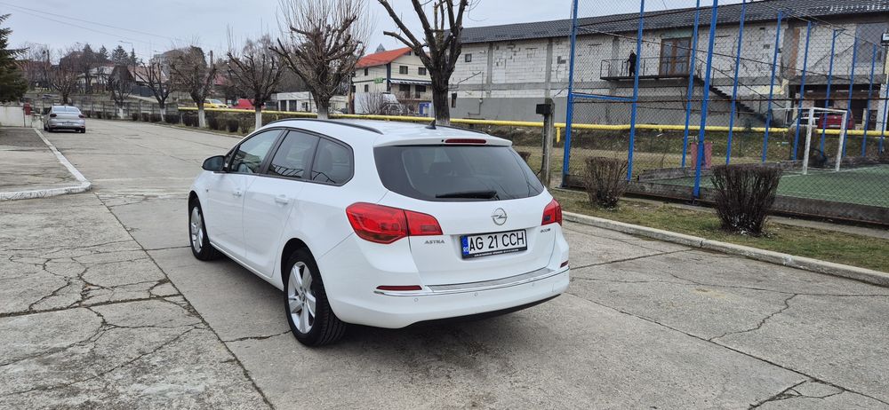Opel astra j 1.6 CDTI