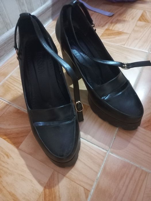 Продам туфли женские