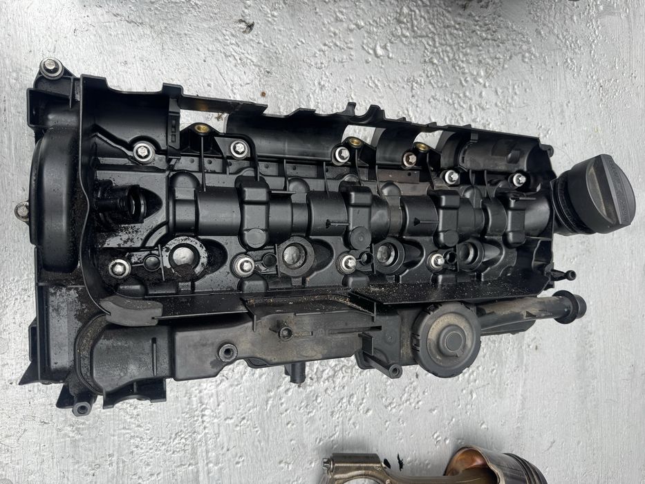 Капак клапани БМВ Б47 (kapak klapani bmw b47d20a)