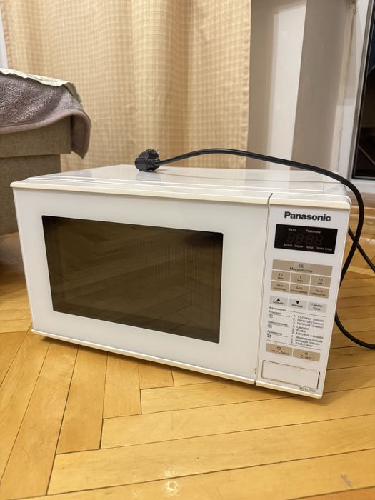 Продам микроволновку Panasonic б\у