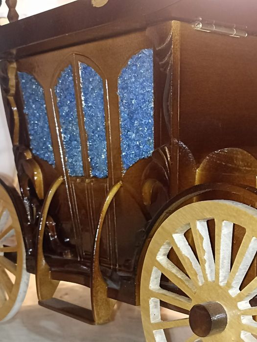 Продам шкатулку-карету