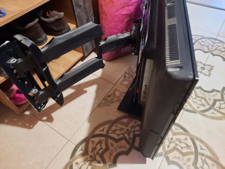 Телевизор плоский экран