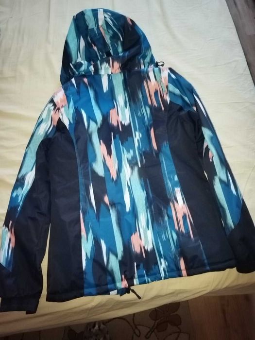 Зимно яке за waterproof mountain warehouse