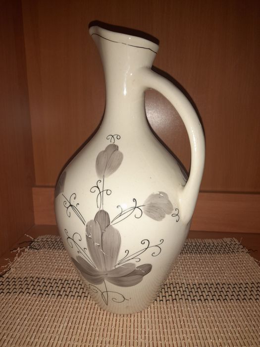 Кувшин.  1500тг.