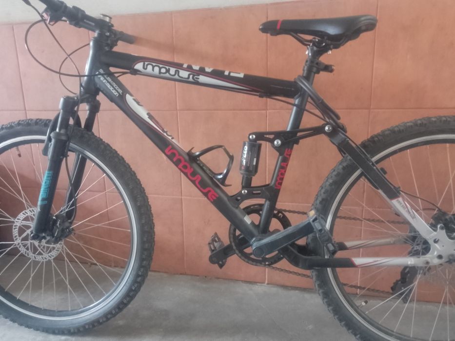 De vânzare bicicletă