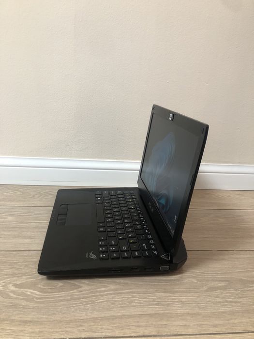 Ноутбук Asus Rog  Core i7 SSD 256ГБ