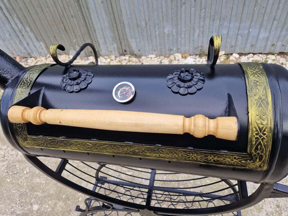 Мангал гриль с крышкой