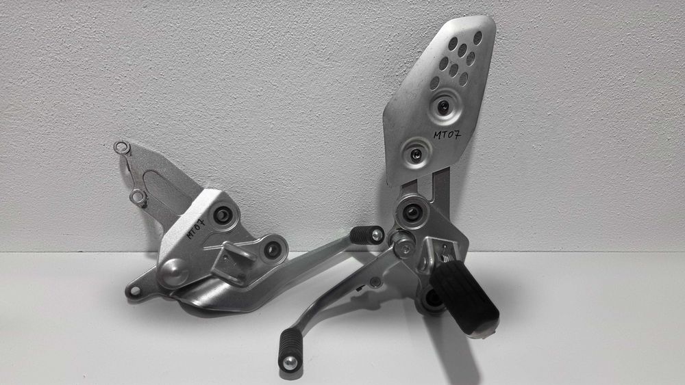 instalatie relee piese MT07