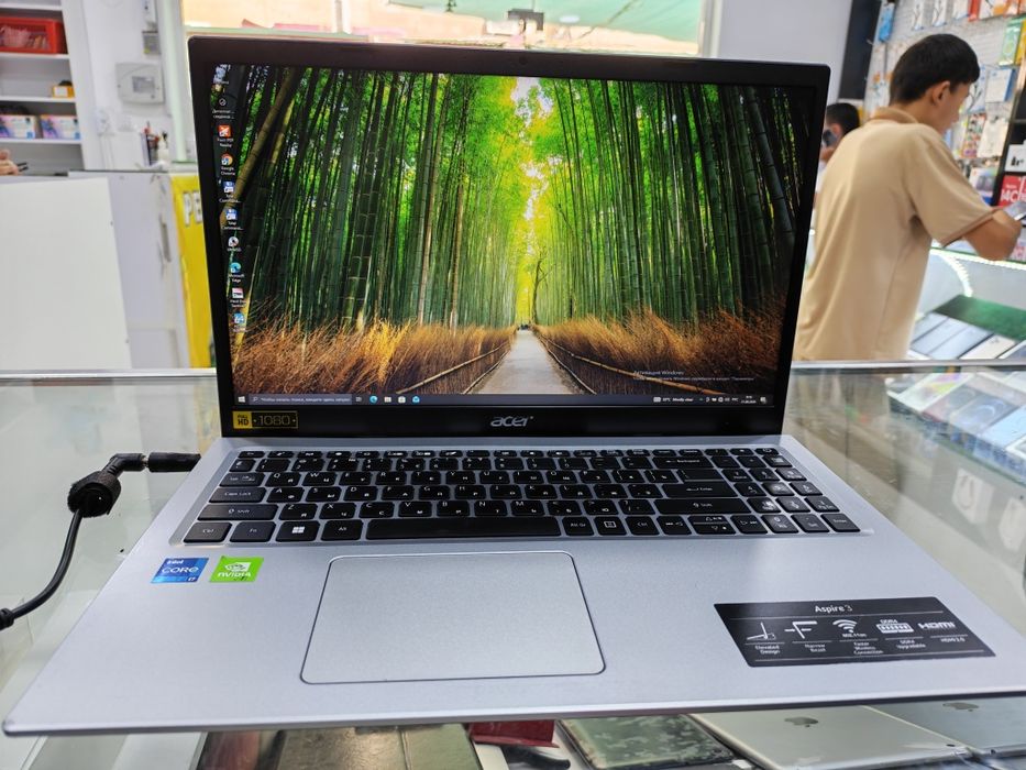 Acer Intel i7 Nvidia mx350