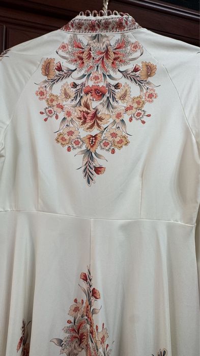 Продаю корейское платье