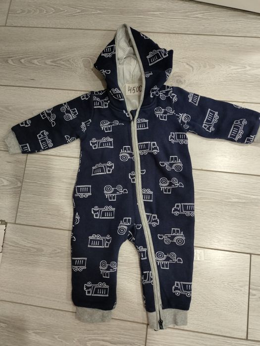 Продам комбинезоны осень и  зима