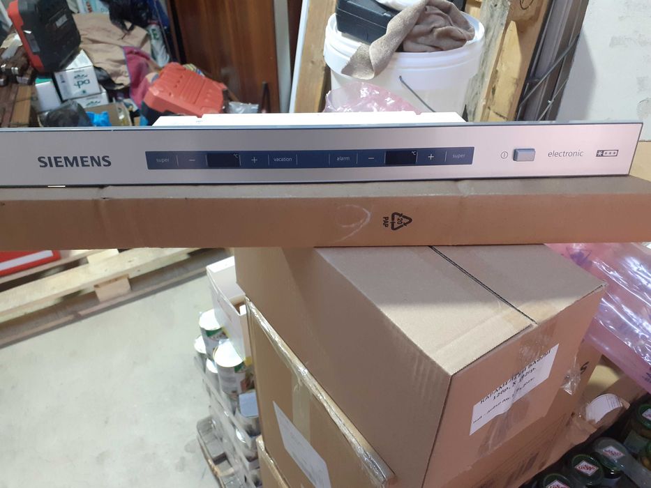 Продавам платка за хладилник SIEMENS