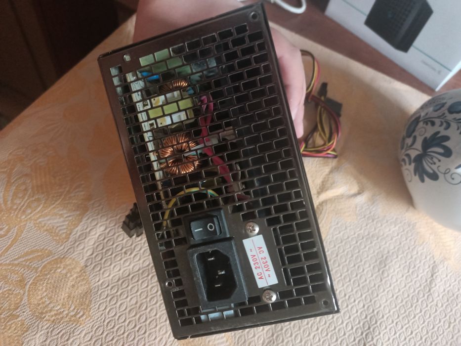 блок питания на 550ват
