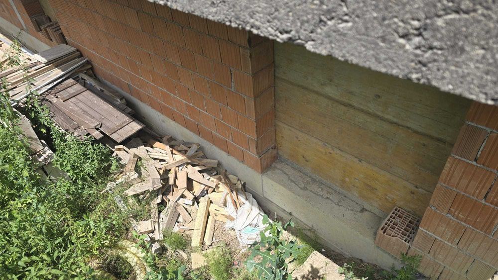 Cabană în construcție cu autorizație, teren 1.135 mp, spre Belis, la 33 km de Vivo Cluj