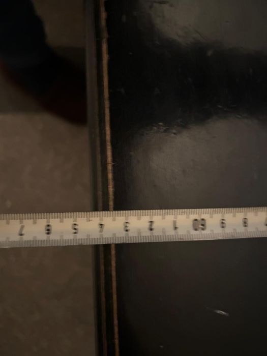 Холна Маса от масивно дърво в черно