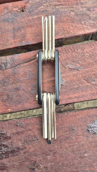 Универсален велосипеден ключ , 8 различни накрайници