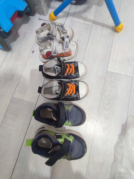 Обувь 23-25 размер