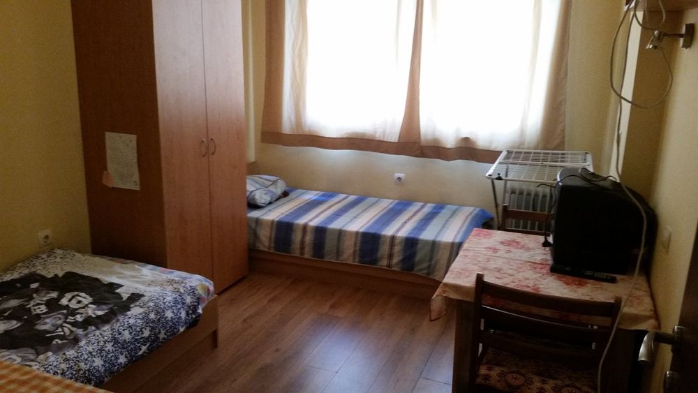 Дава се под наем Четиристаен апартамент в Благоевград, Освобождение - 100 кв.м за 51 € - Снимка #4