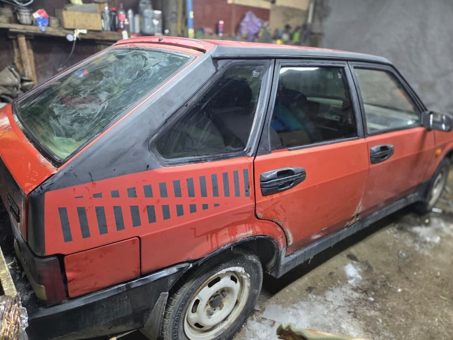 Продам ваз 2109.