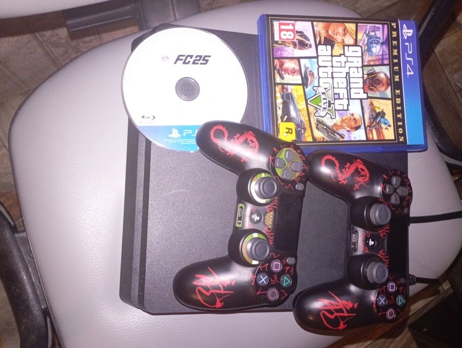 Продам Sony Playstation4 slim