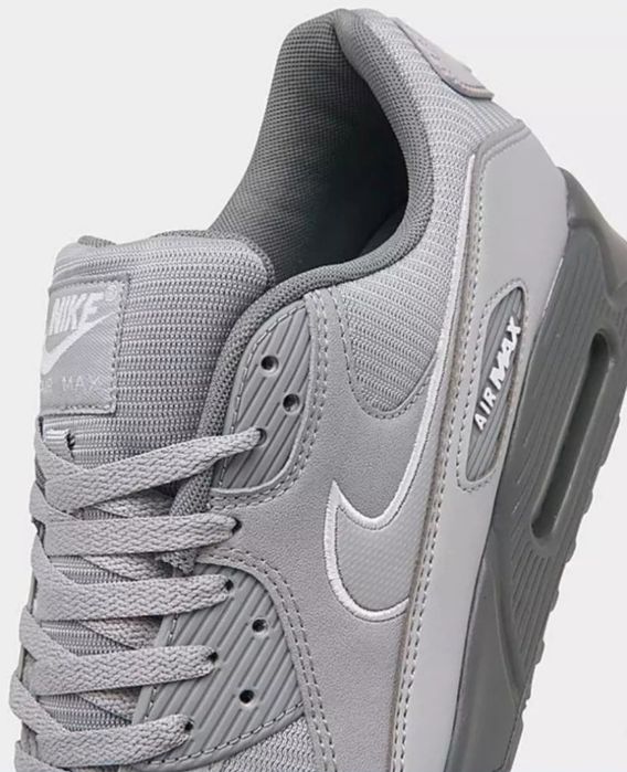 Новые оригинальные Nike Air Max 90 — размер 39
