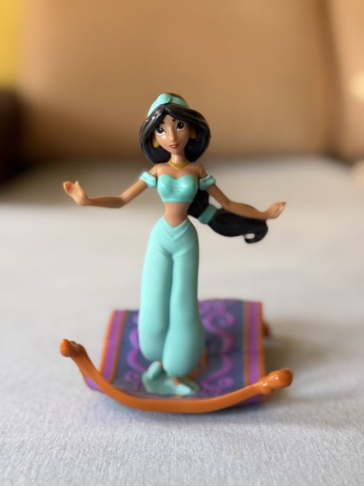 Kinder Maxi Disney Princess Фигурки