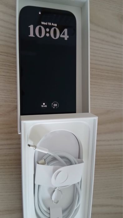 Iphone 17 nou nout- garantie apple pana la 18.08.2027
