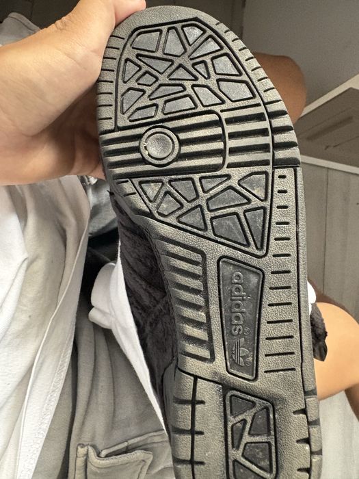 Jeremy scott adidas gorrila