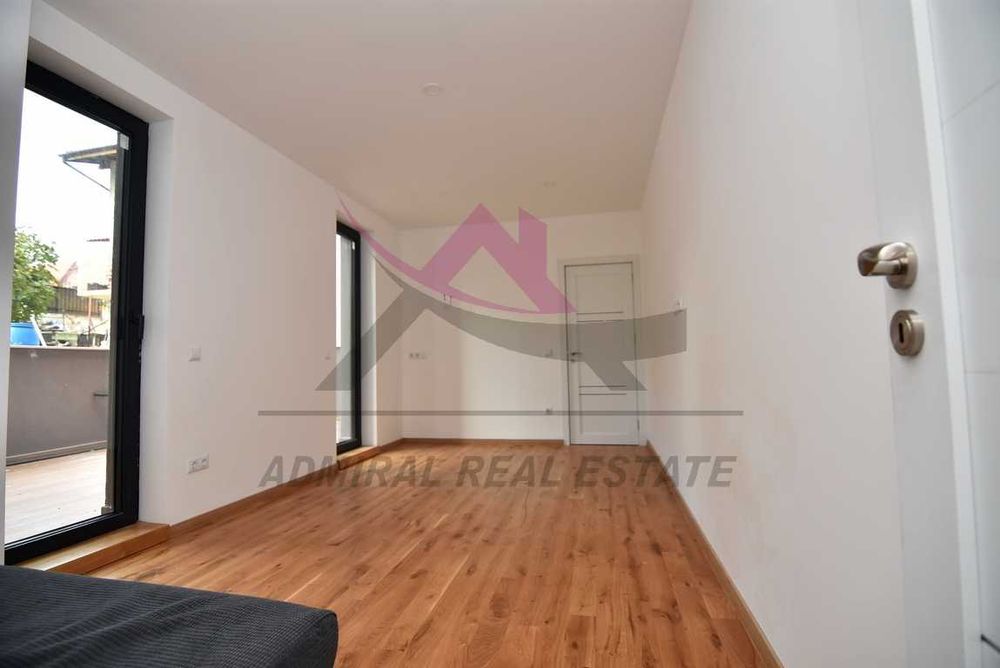 Продава се Четиристаен апартамент в Варна, Бриз - 224 кв.м за 1652 €/кв.м - Снимка #2