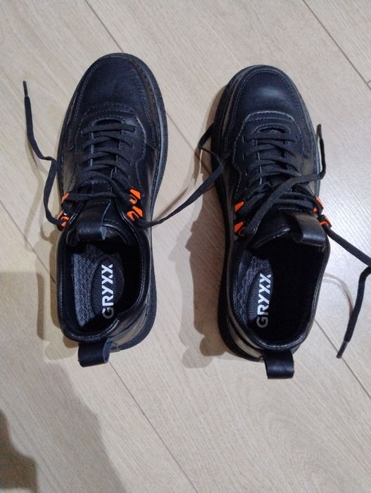 Pantofi bărbați cu șiret din piele naturala