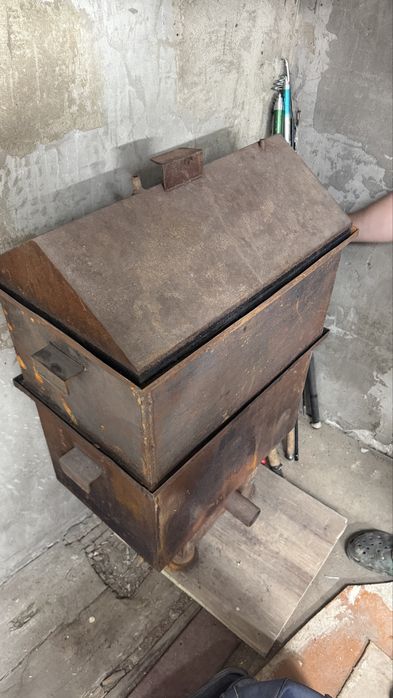 Коптилка для горячего копчения