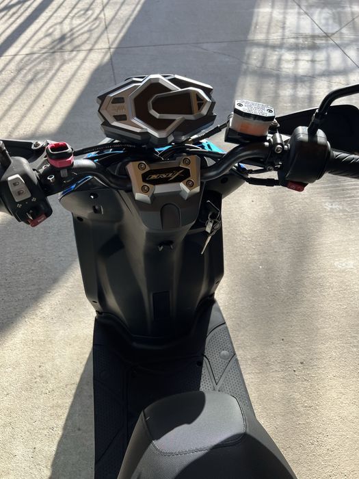 Vand scuter SYM 50 cm