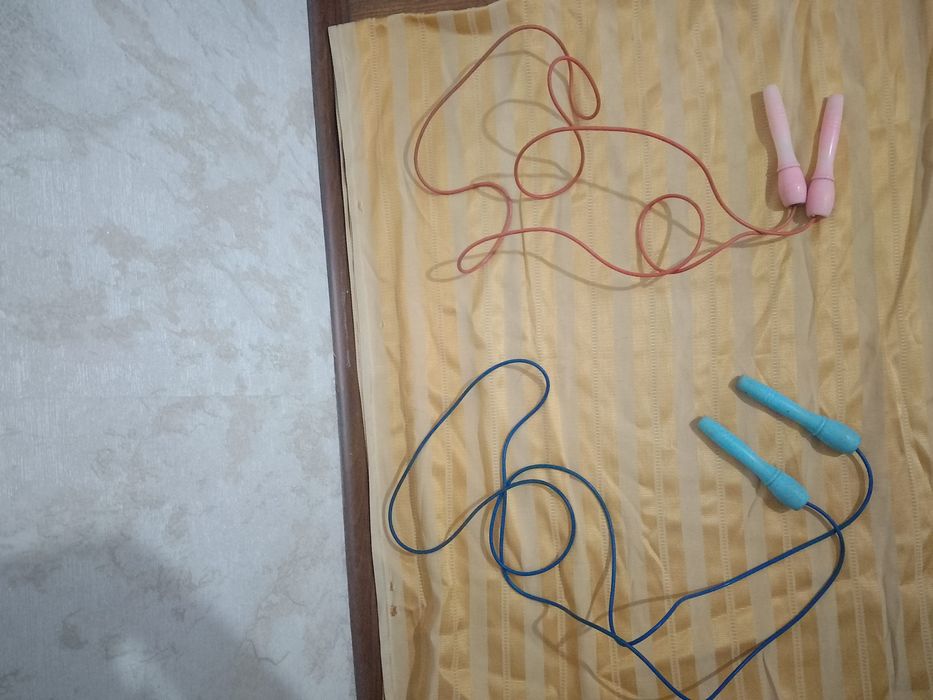 Продам скакалки б/у в среднем состоянии Талдыкорган