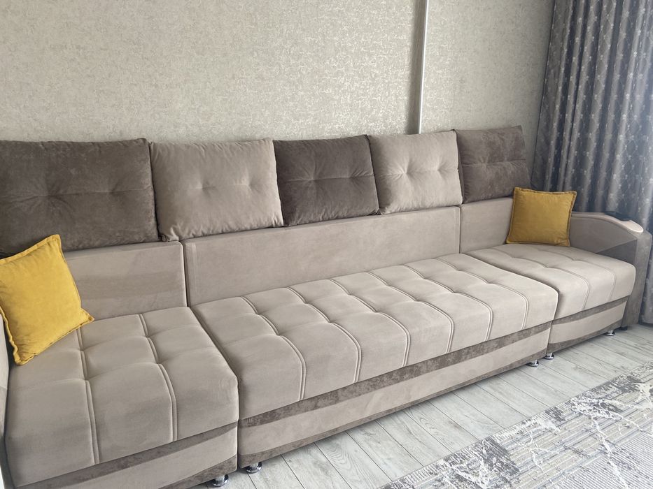 Новый красивый диван