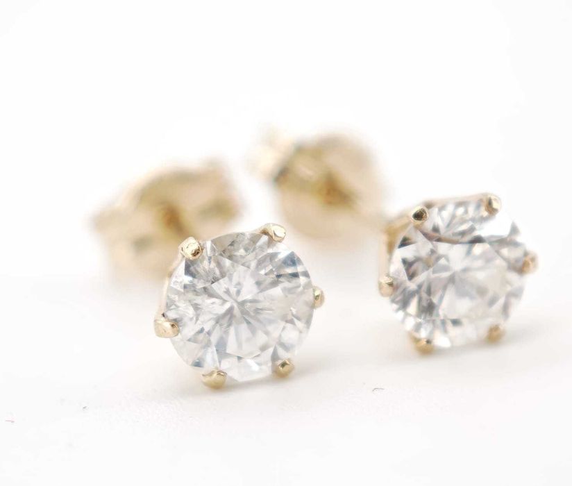 Cercei 14k cu diamante 0,68ct