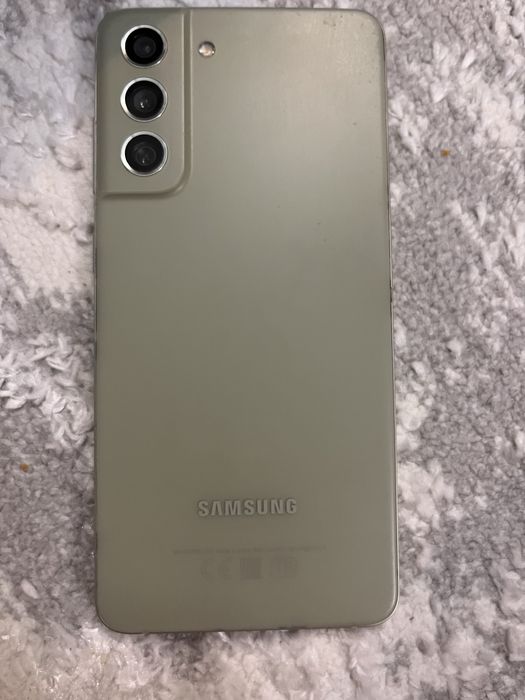 Самсунг S 21 FE 128Гб
