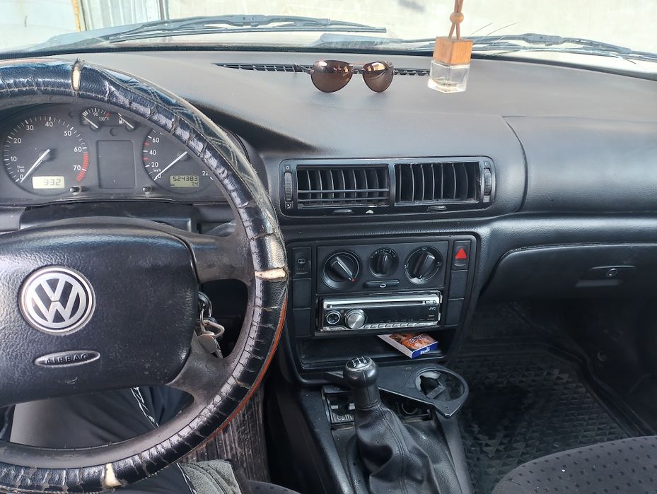 Продам Фольксваген Пассат б5