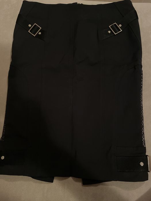 Пола Elisabetta Franchi. Пола H&M. Рокля