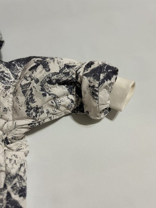 Продам детские куртки