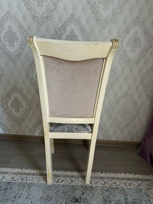 Продам стулья  для гостинной