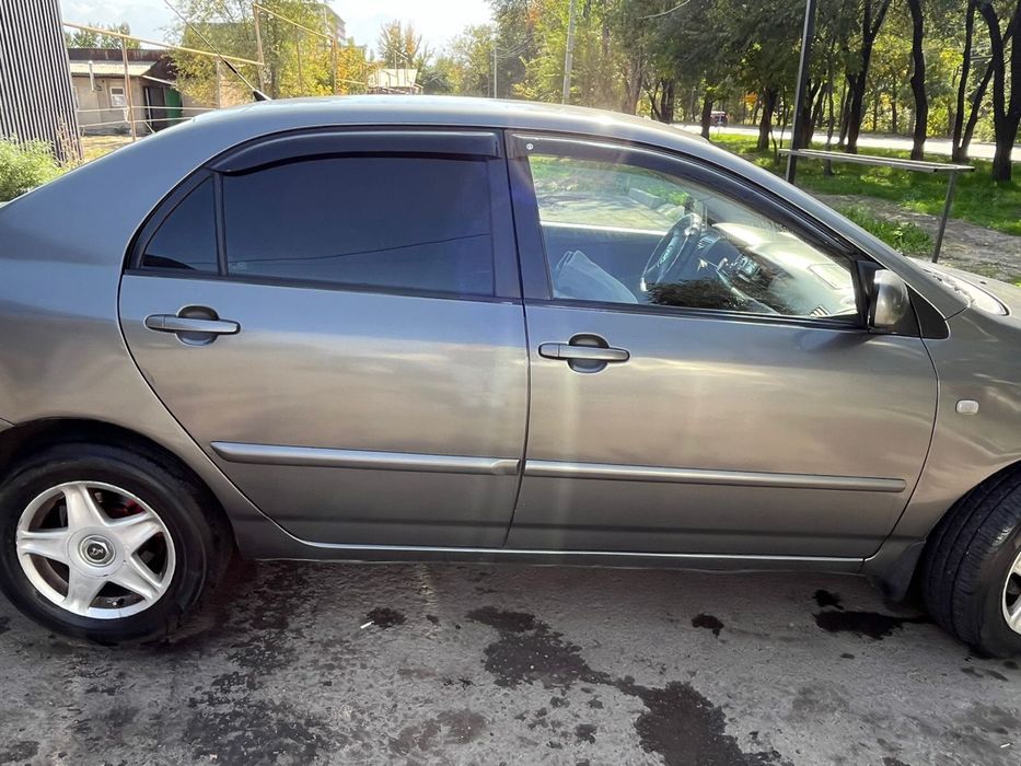 Toyota corolla 2004 года