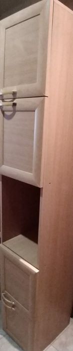 Полка навесная 2 м супер вместительная, в отл. сост.